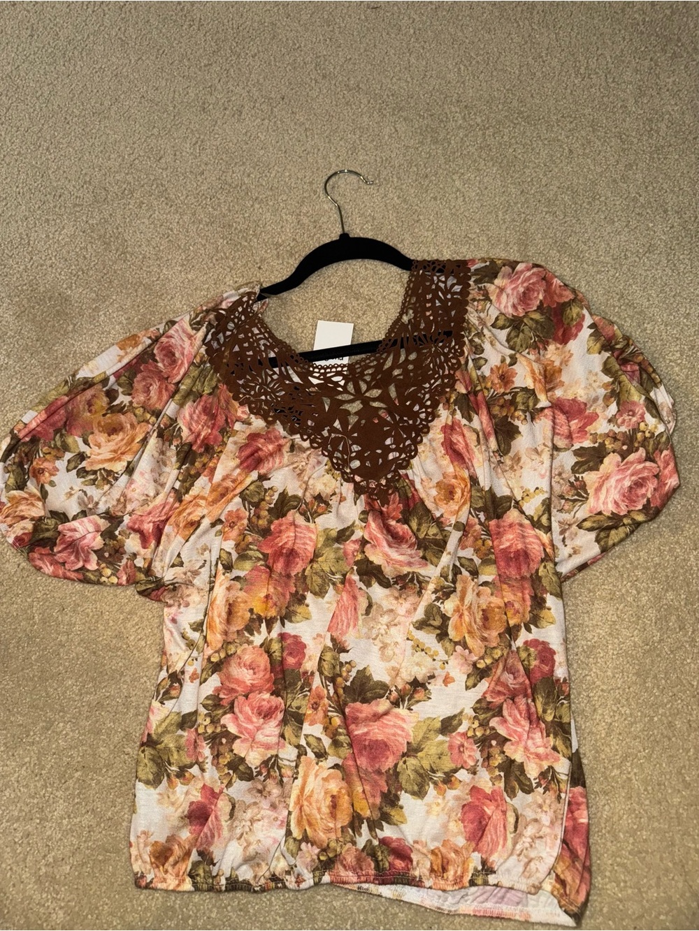 Rue21 Rose Print Puff Sleeve Blouse in Pink & Olive - Picture 3 of 3